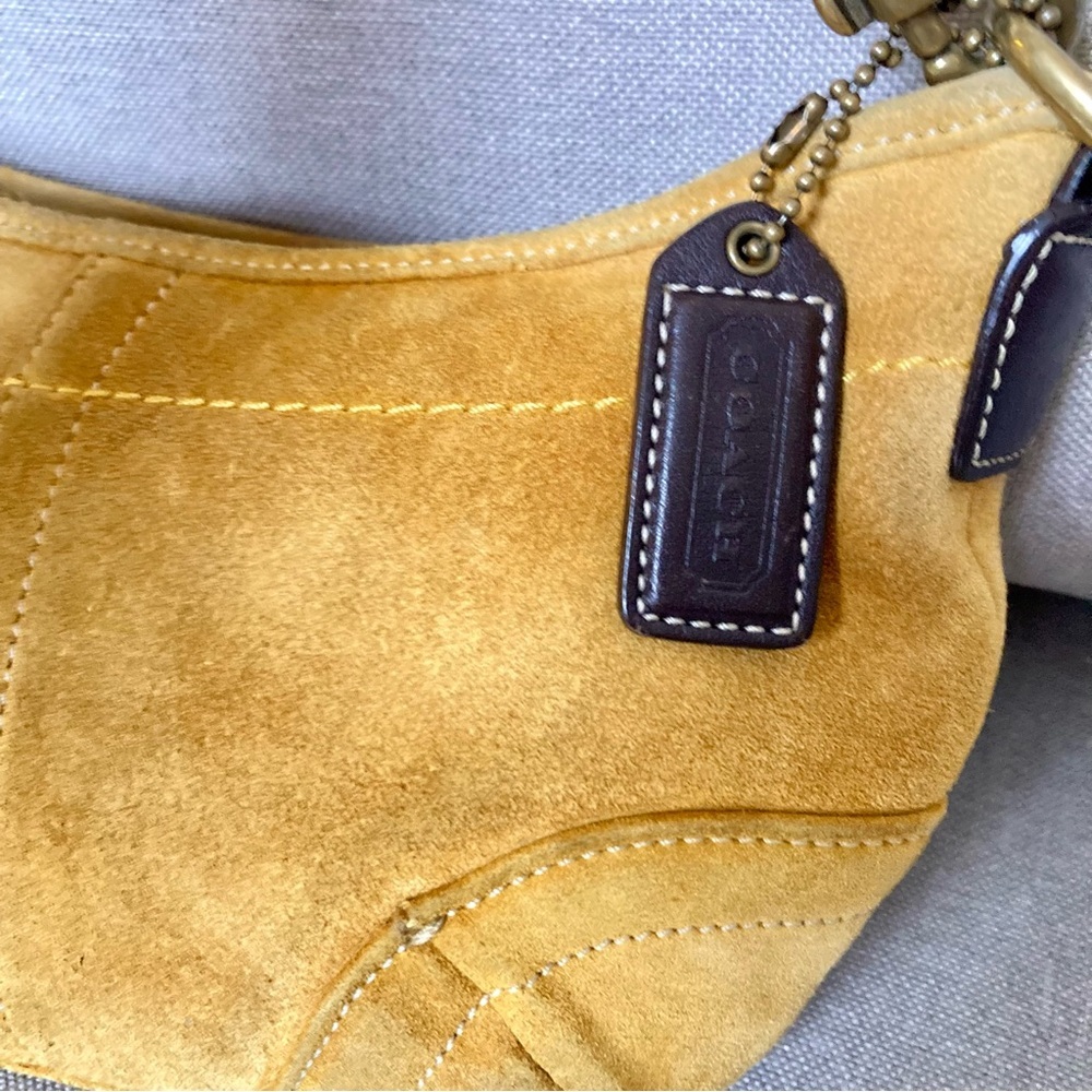 Vintage Coach Soho 4284 Suede Hobo Bag | Mustard Suede | Y2K Archive - Picture 5 of 8